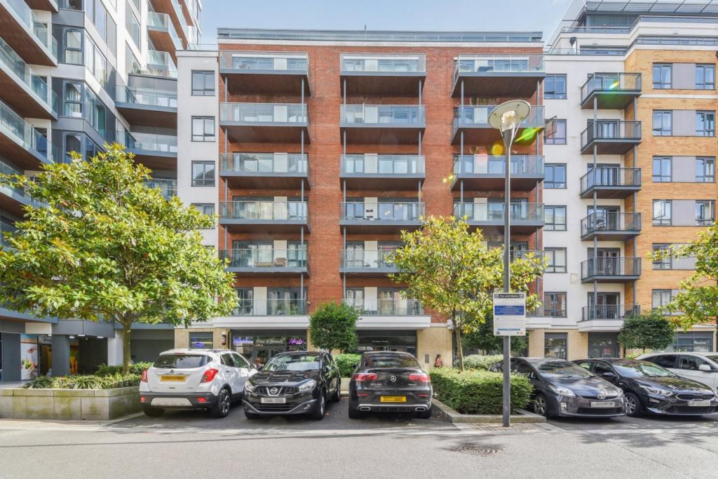 2 Bedroom Apartment for Sale – Beaufort Park, 20 Boulevard Drive, Colindale, London– £475,000