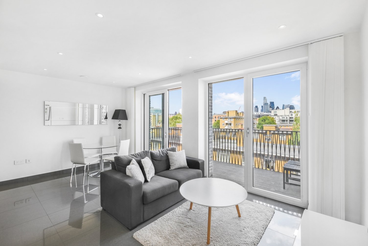 1 Bedroom Apartment for Sale – Glade Path, Blackfriars Circus, Southwark, London, SE1 – £570,000