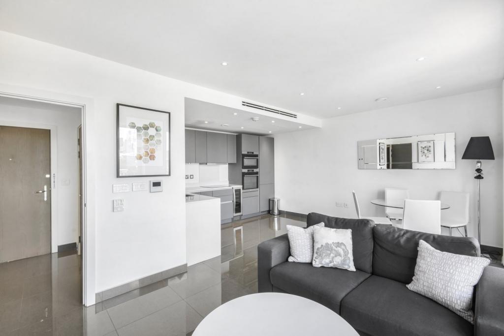 1 Bedroom Apartment for Sale – Glade Path, Blackfriars Circus, Southwark, London, SE1 – £570,000
