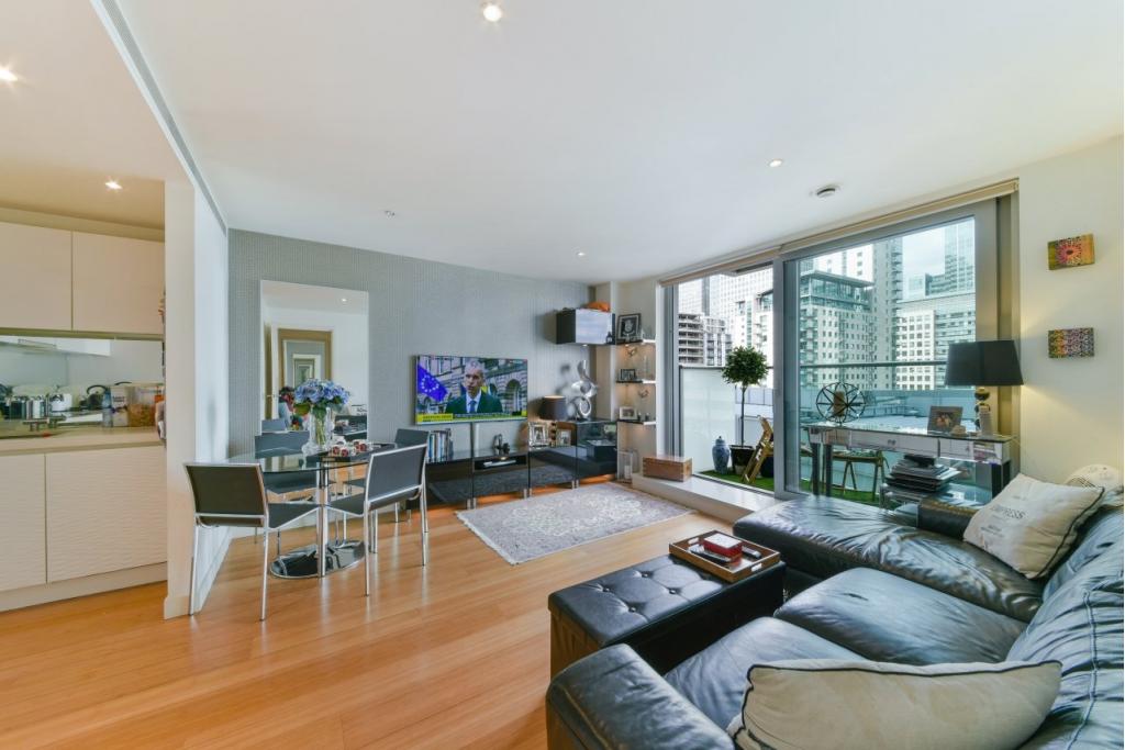 1 Bedroom Apartment for Sale – Pan Peninsula, Canary Wharf, London, E14 – £400,000