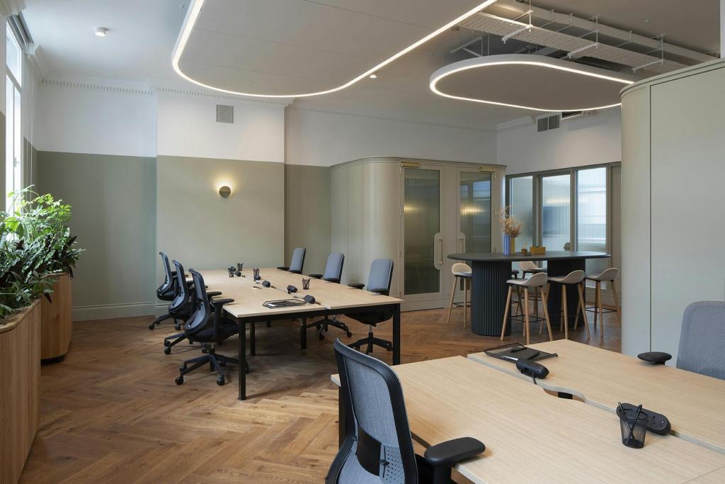 11-12 Pall Mall – Prestigious Office Space To Let – 4,041 sq ft Available – £140,000 per annum
