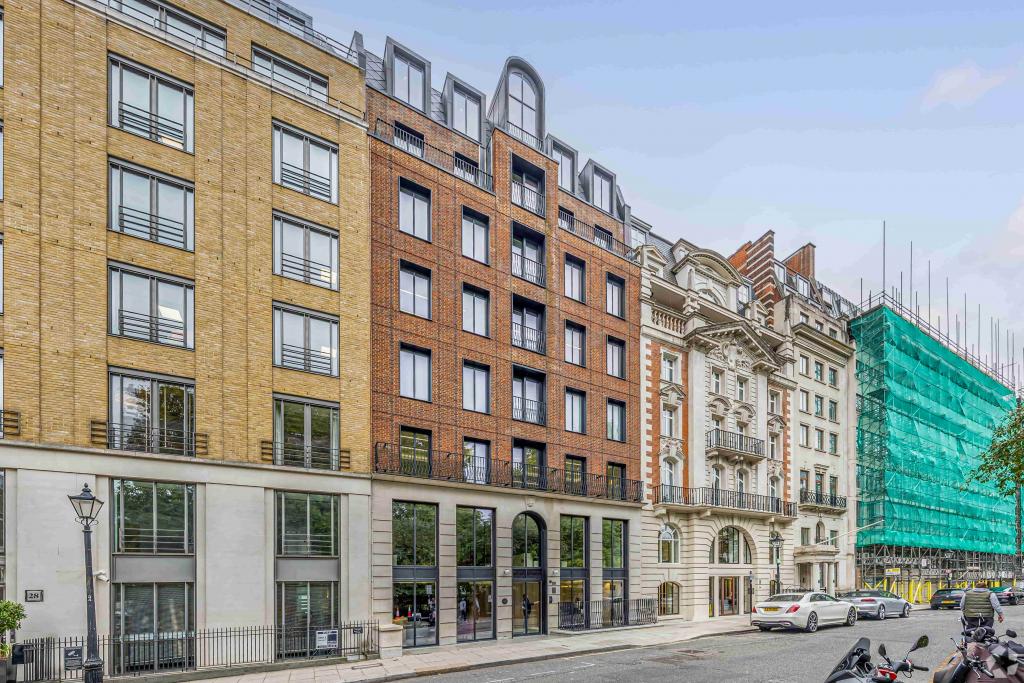26 St. James's Square – Prime Office Space Available – 3,856 sq ft – £195 per sq ft