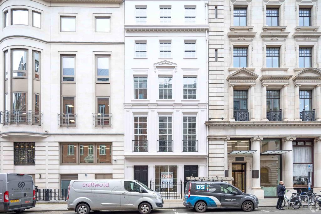 10-10A Charles II St – Office Space for Lease – 1,976 sq ft – £95 per sq ft