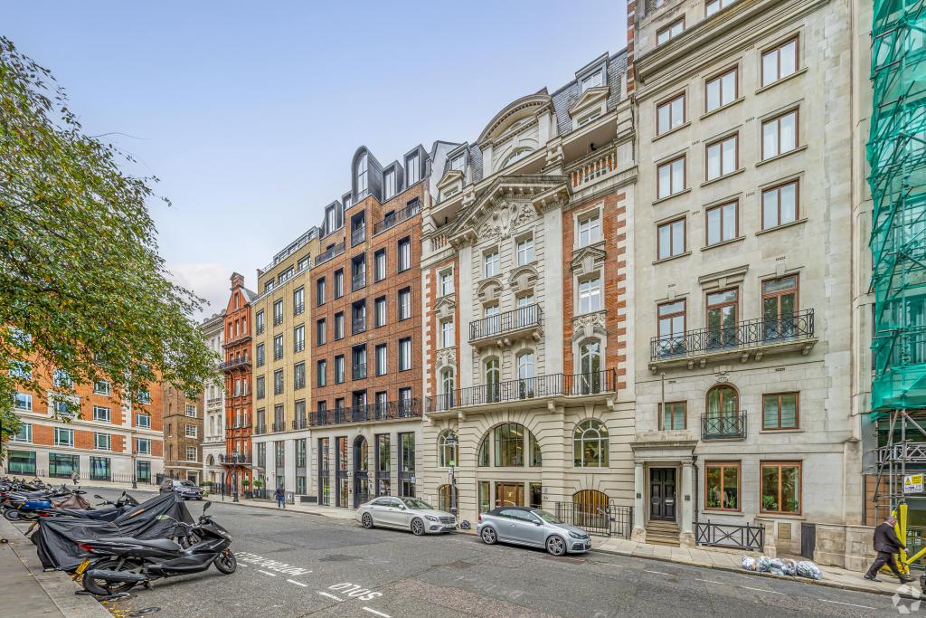 24 St James's Square – Office Space for Lease – 17,705 sq ft – St James’s, London SW1Y