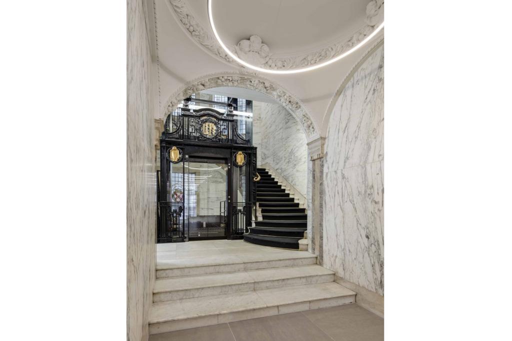 7-10 Waterloo Pl – Office Space for Lease – 35,837 sq ft – St James's, London SW1Y