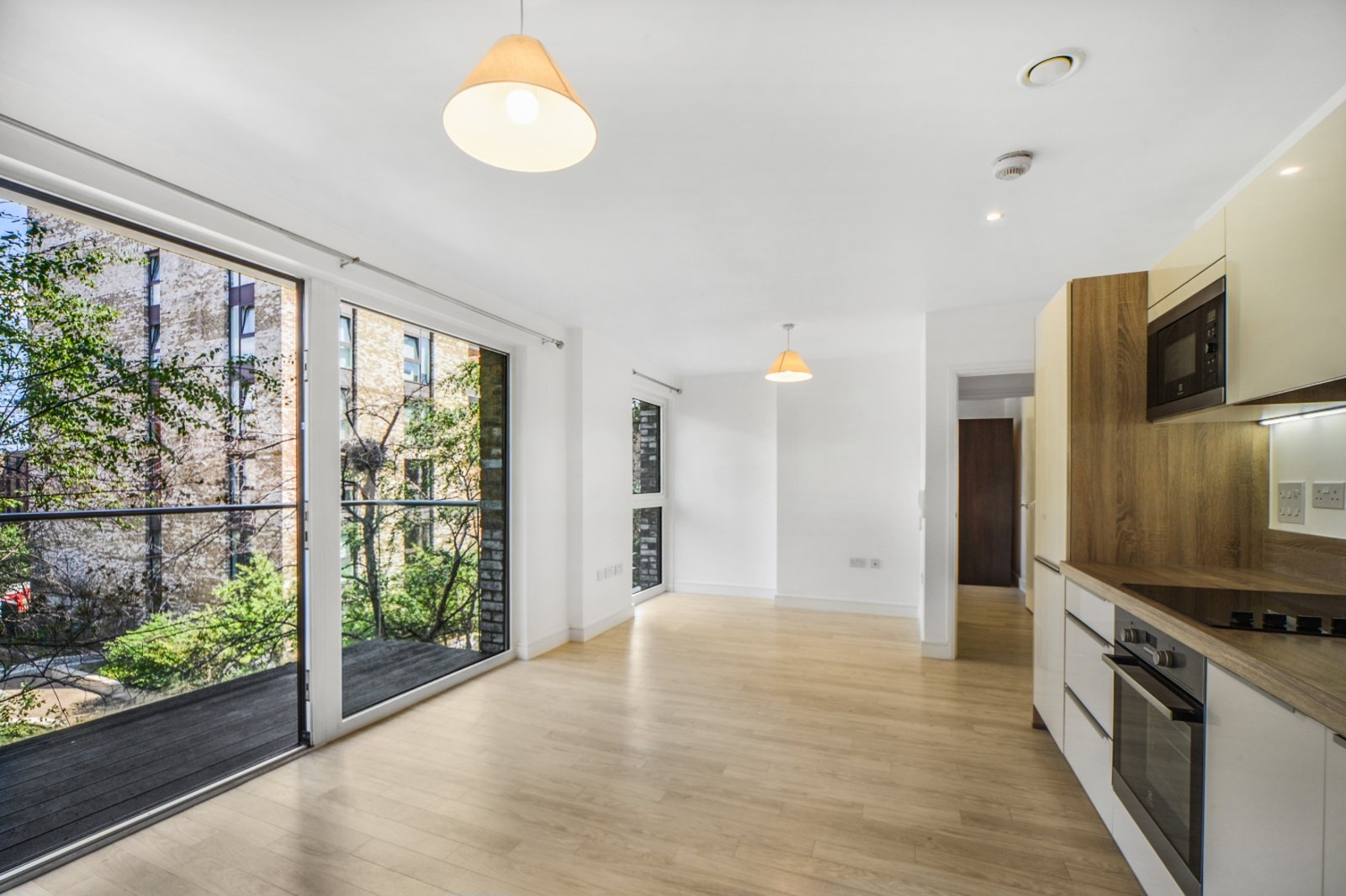 Copenhagen Court – Greenland Place – 1 Bedroom Apartment for Sale – London SE8