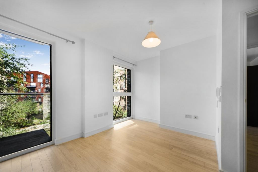 Copenhagen Court – Greenland Place – 1 Bedroom Apartment for Sale – London SE8