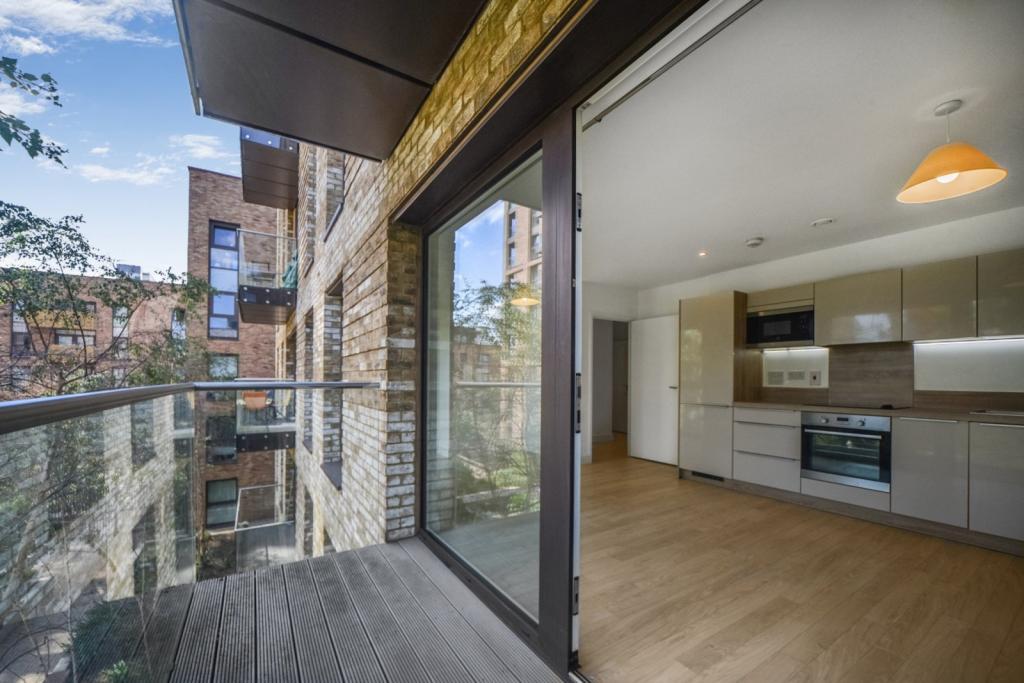 Copenhagen Court – Greenland Place – 1 Bedroom Apartment for Sale – London SE8