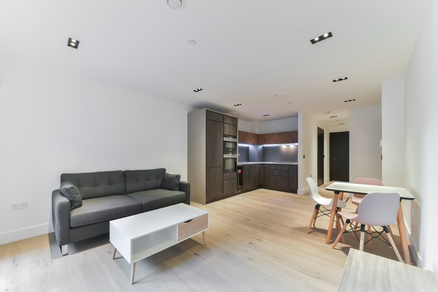 Exchange Gardens – Vauxhall – 1 Bedroom Apartment for Sale – London SW8