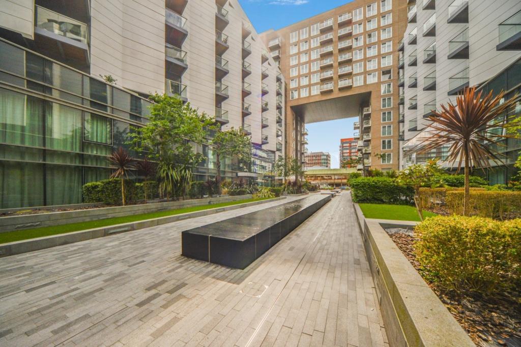 Baltimore Wharf – Canary Wharf – 1 Bedroom Apartment for Sale – London E14