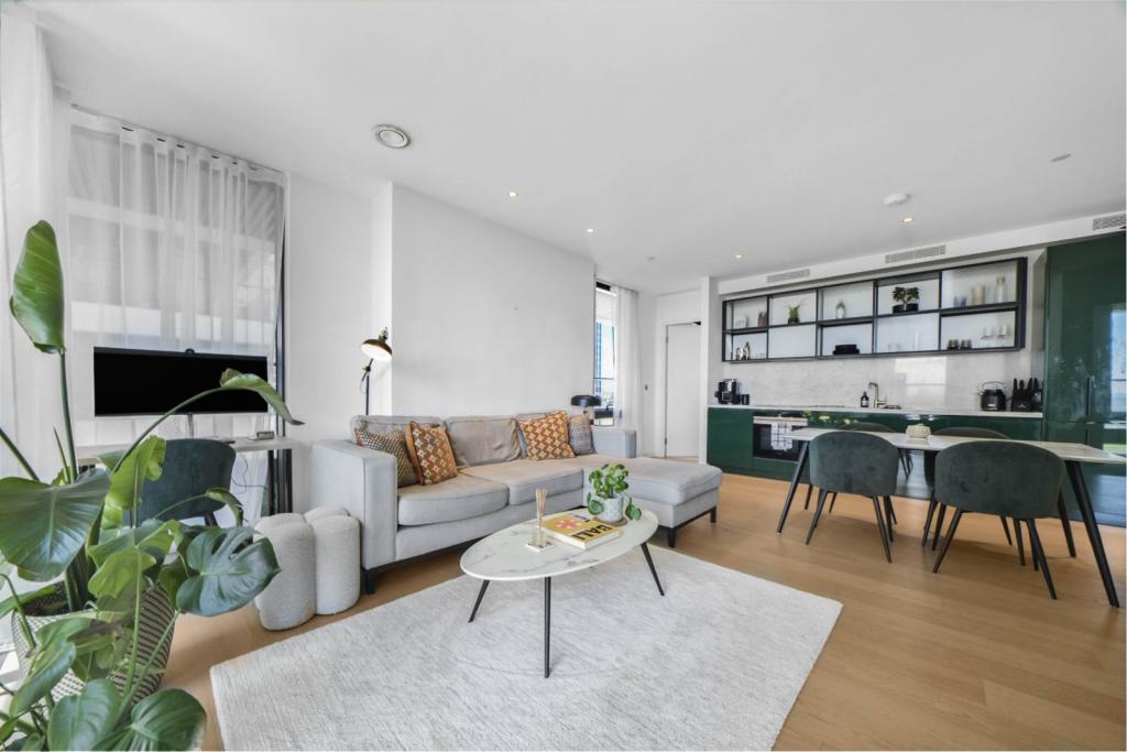 Bagshaw Building – Wardian – 2 Bedroom Apartment for Sale – Canary Wharf, London E14