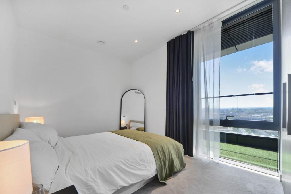Bagshaw Building – Wardian – 2 Bedroom Apartment for Sale – Canary Wharf, London E14