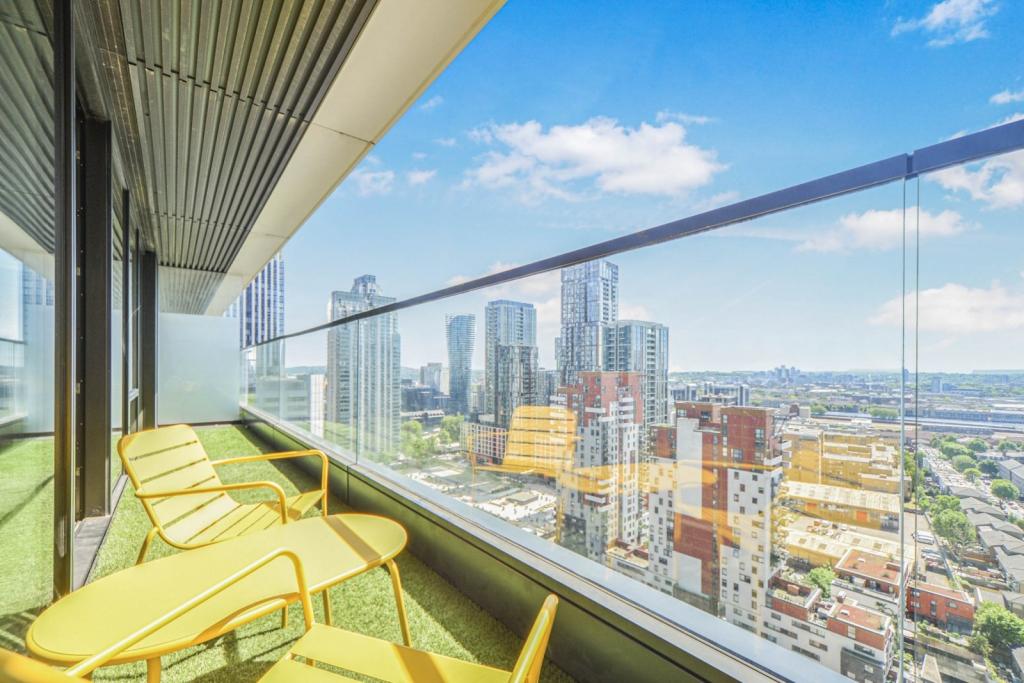 Bagshaw Building – Wardian – 2 Bedroom Apartment for Sale – Canary Wharf, London E14