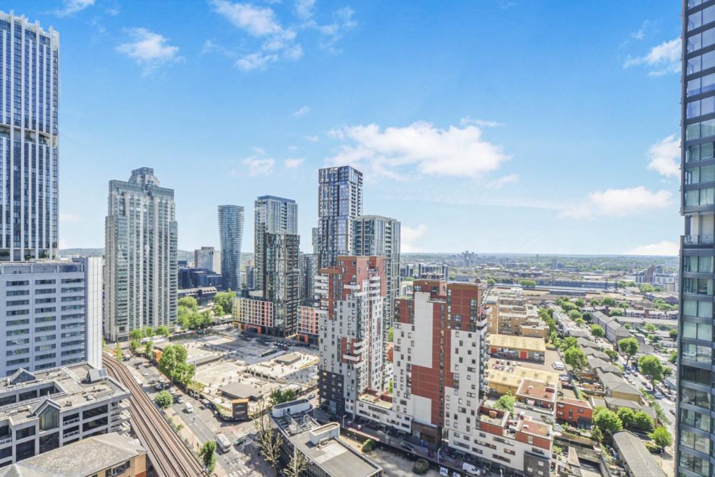 Bagshaw Building – Wardian – 2 Bedroom Apartment for Sale – Canary Wharf, London E14