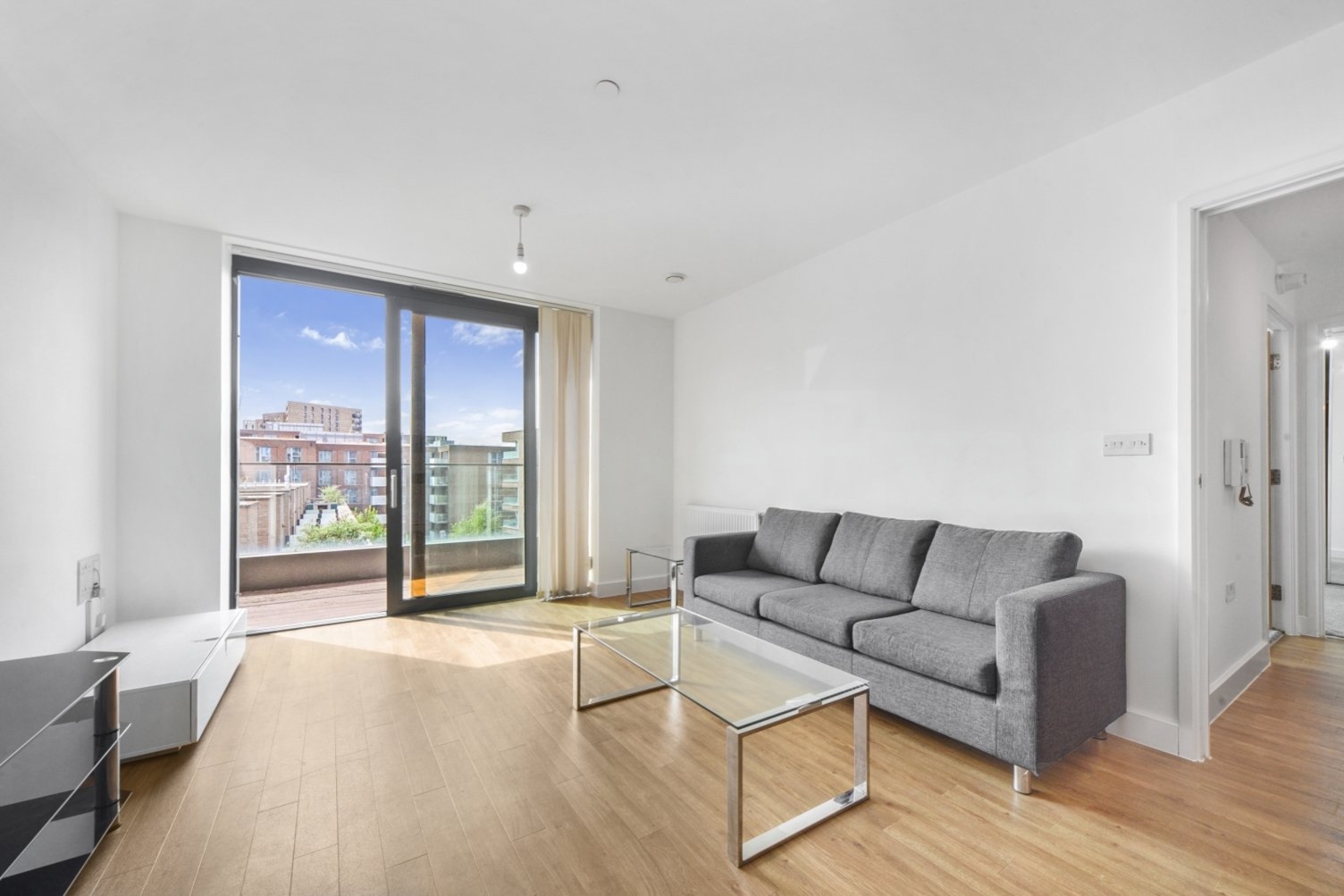 Agnes George Walk – Waterside Park – 2 Bedroom Apartment for Sale – Royal Docks, London E16