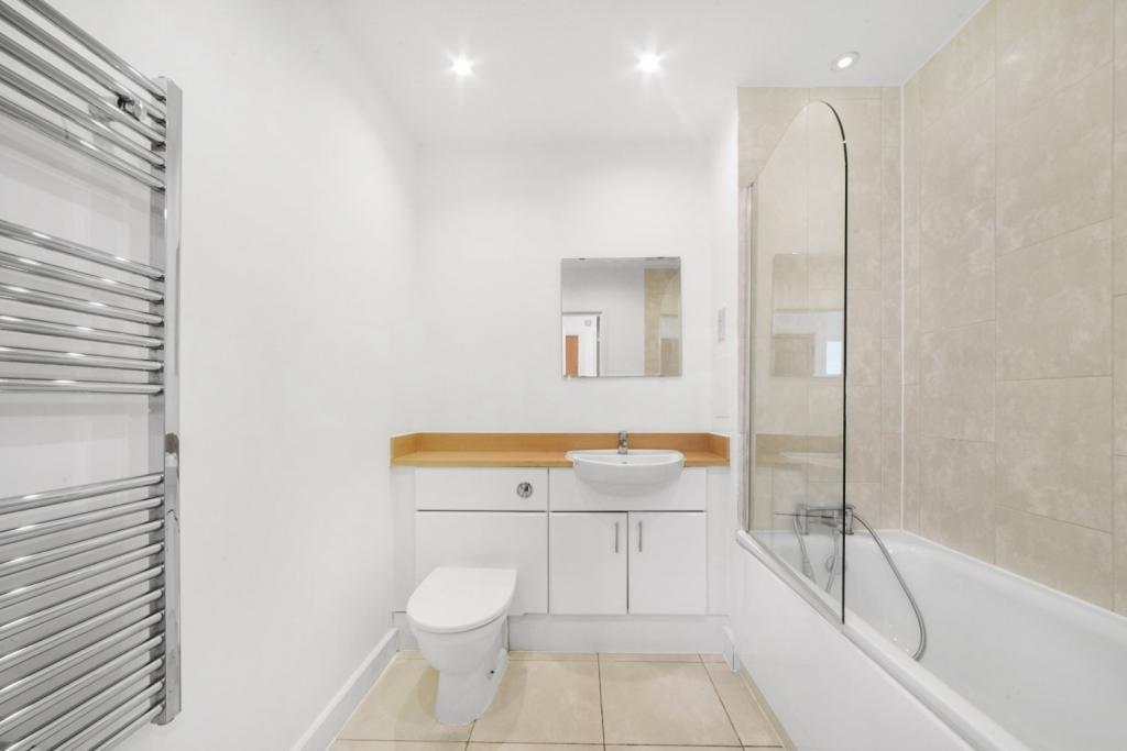 Agnes George Walk – Waterside Park – 2 Bedroom Apartment for Sale – Royal Docks, London E16