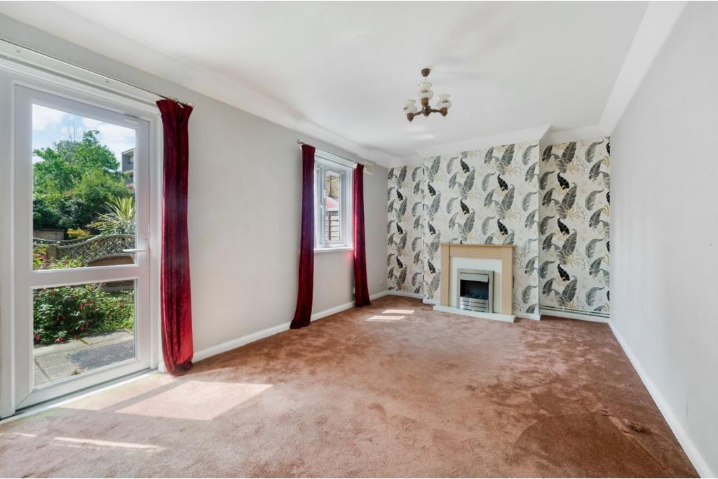 Orb Street – 2 Bedroom Maisonette for Sale – Elephant & Castle, London SE17
