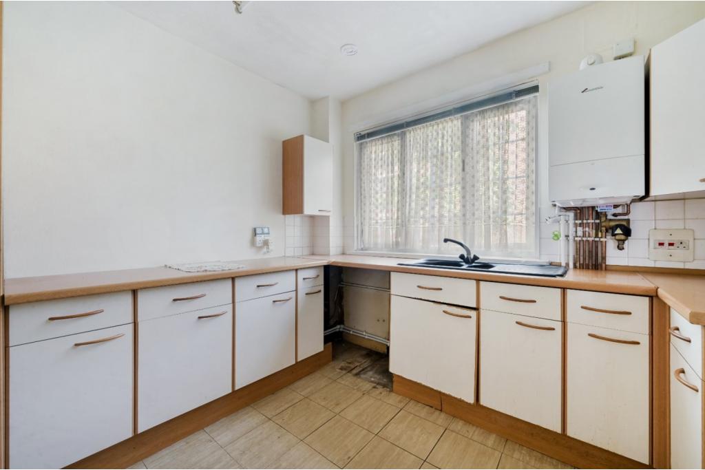 Orb Street – 2 Bedroom Maisonette for Sale – Elephant & Castle, London SE17