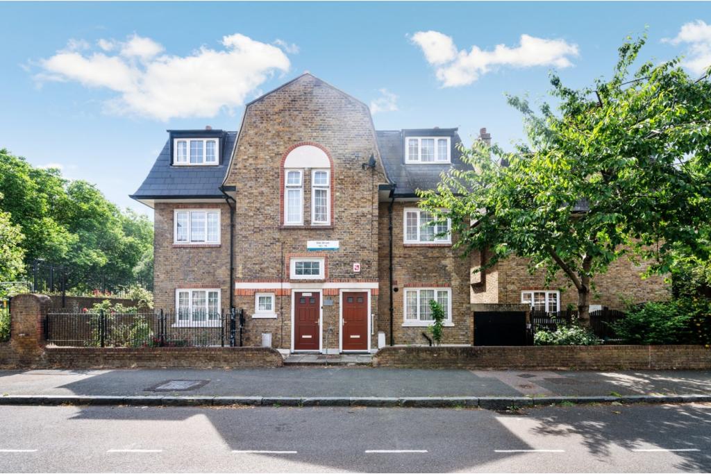 Orb Street – 2 Bedroom Maisonette for Sale – Elephant & Castle, London SE17
