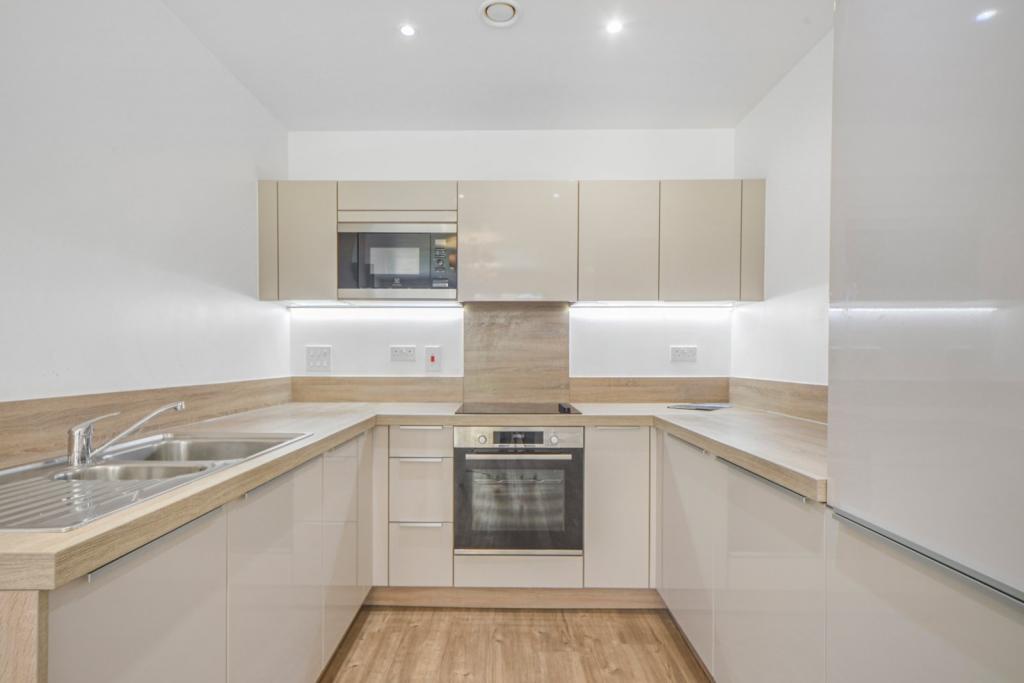 Greenland Place – 1 Bedroom Apartment for Sale – Surrey Quays, London SE8