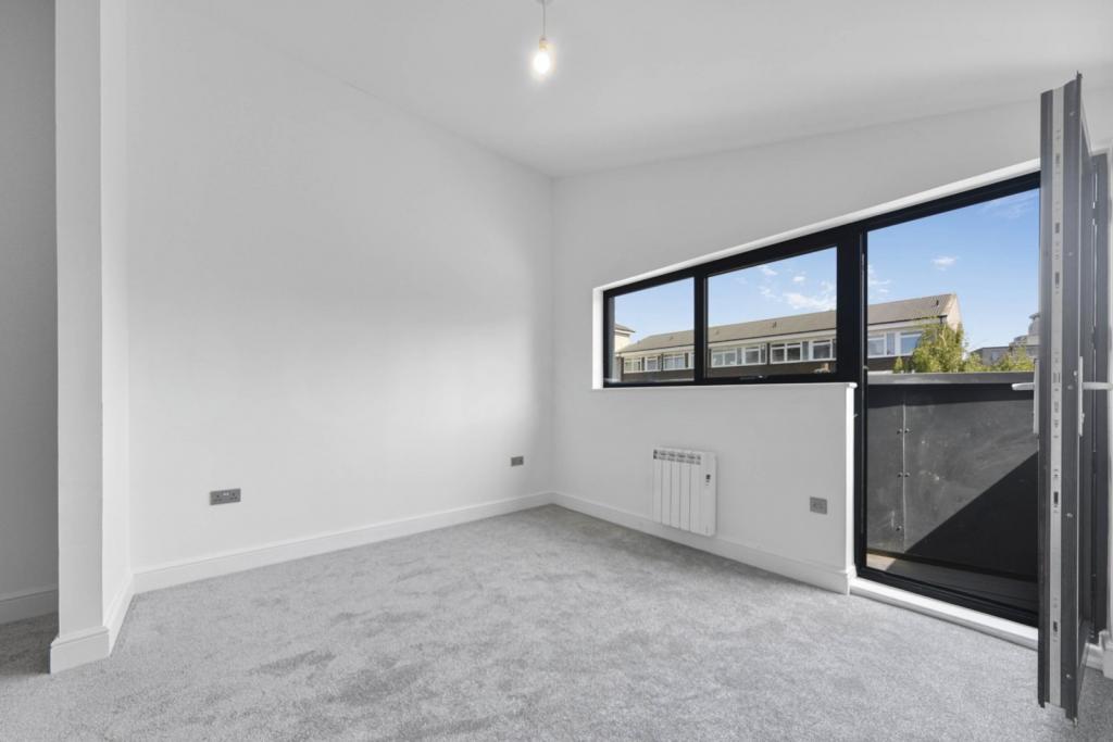 Thomas Road – 4 Bedroom Terraced House for Sale – Poplar, London E14