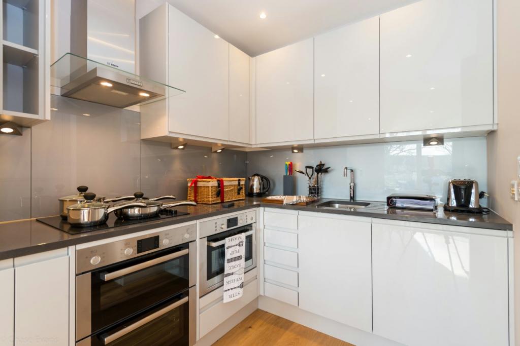 Amberley Road – 1 Bedroom Luxury Apartment for Sale – Maida Vale, London W9