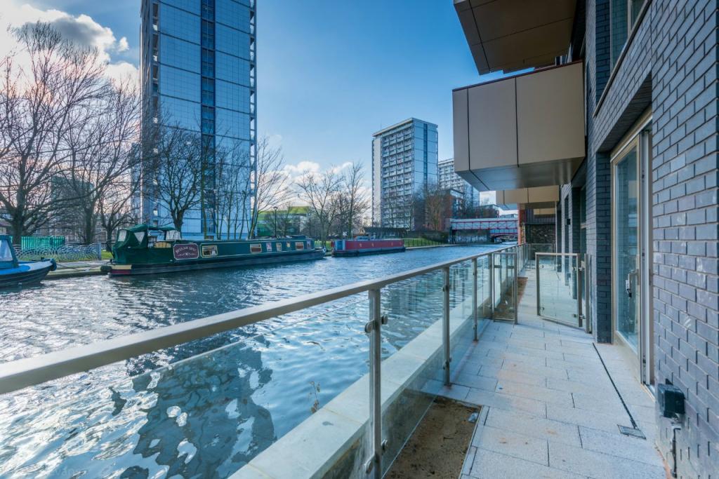 Amberley Road – 1 Bedroom Luxury Apartment for Sale – Maida Vale, London W9