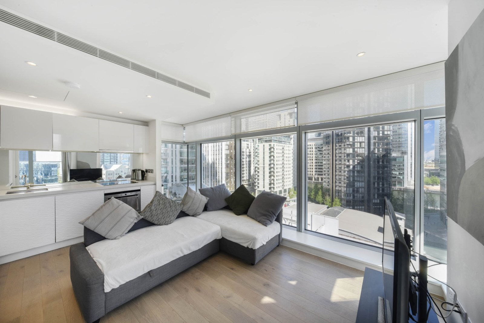 3 Pan Peninsula – 1 Bedroom Apartment for Sale – Canary Wharf, London E14