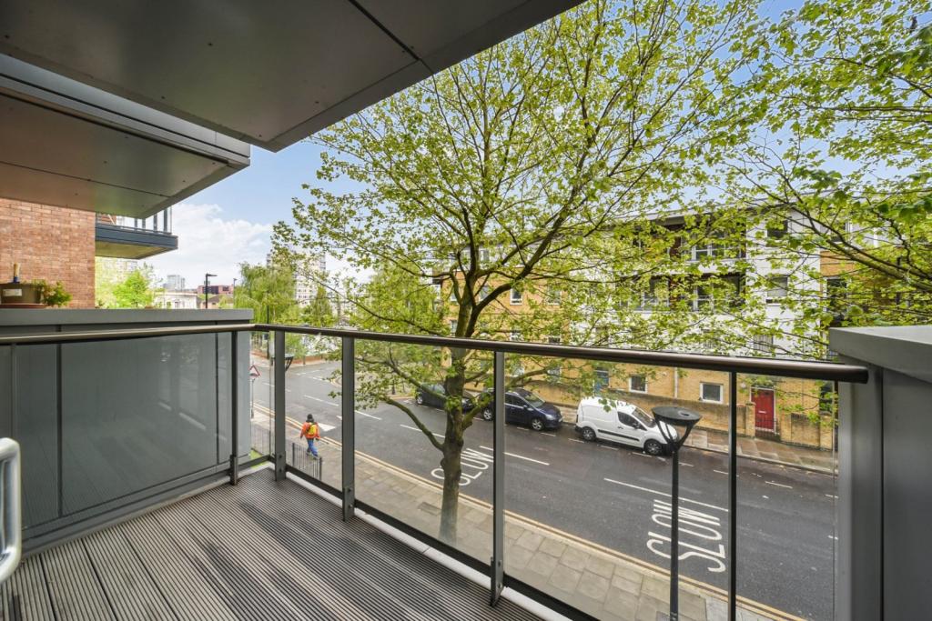 Kerensky House – 1 Bedroom Apartment for Sale – New Festival Quarter, Poplar, London E14