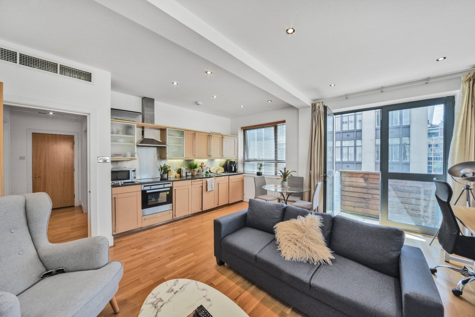 Prospero House – 1 Bedroom Apartment for Sale – Tower Hill, E1 Asking Price: £425,000