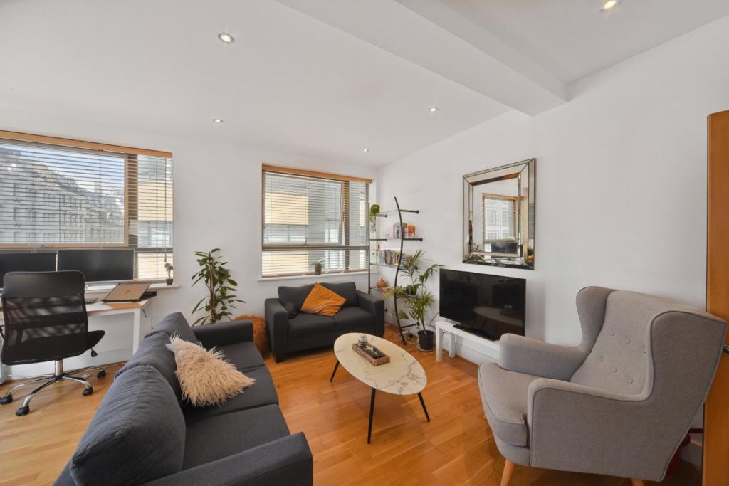 Prospero House – 1 Bedroom Apartment for Sale – Tower Hill, E1 Asking Price: £425,000