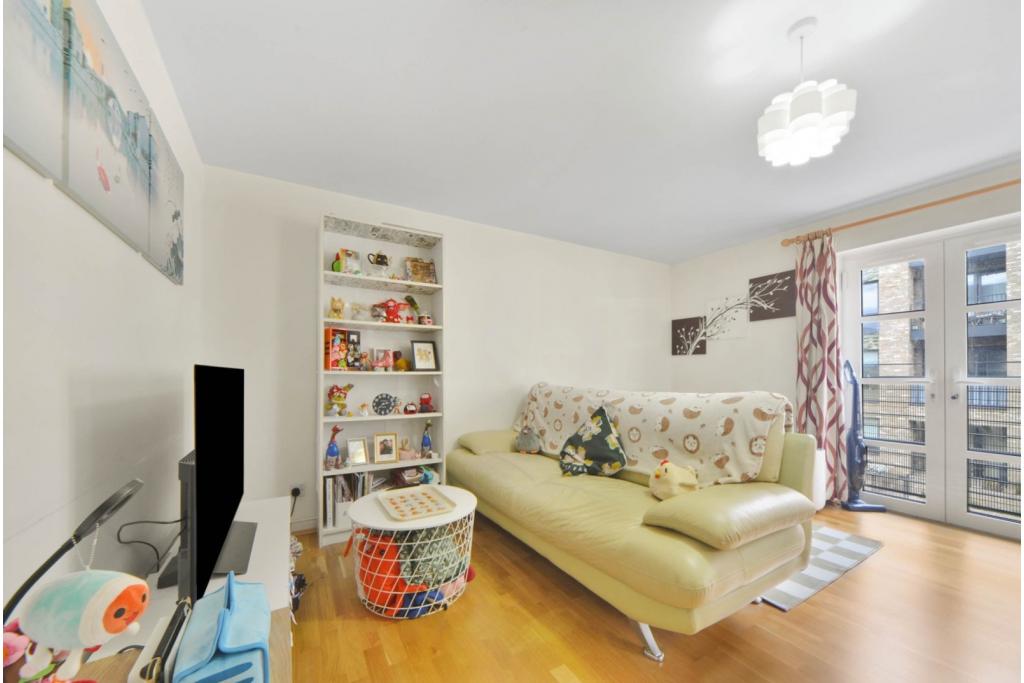 Langbourne Place – 2 Bedroom Apartment for Sale – Isle of Dogs, E14