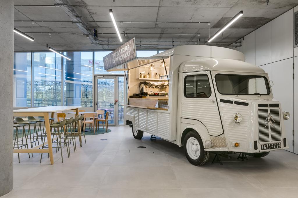 11 Evesham St – Office Space for Lease – 108,202 sq ft – White Building, London W11