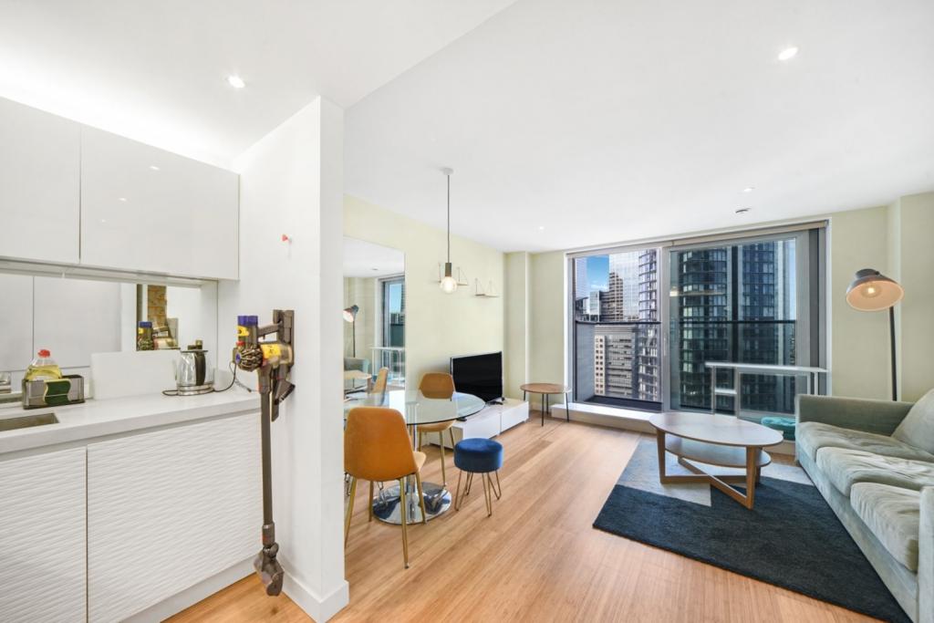 One Bedroom Apartment – Pan Peninsula Square, Canary Wharf, E14