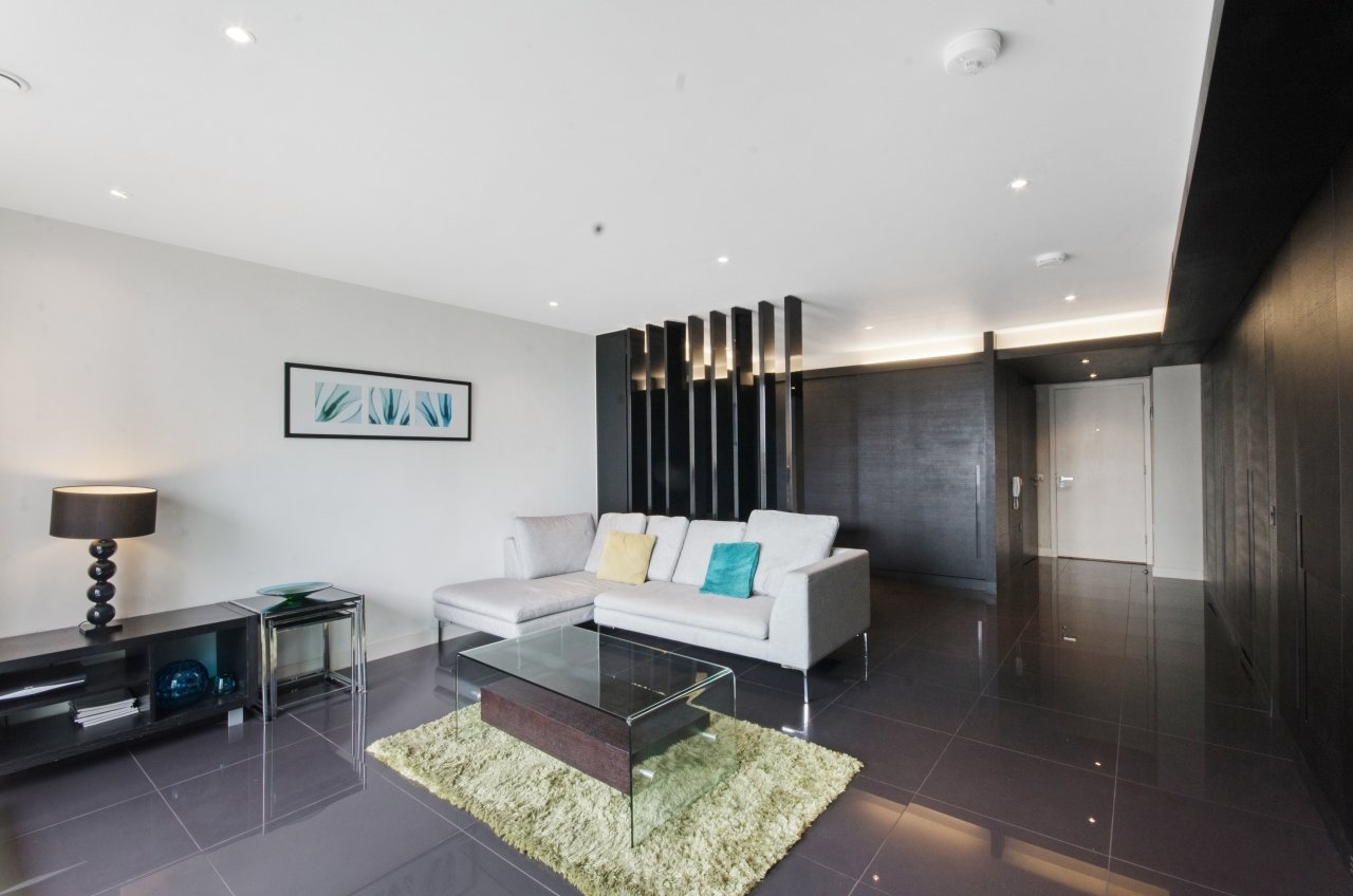 Studio Apartment – Pan Peninsula Square, Canary Wharf, E14