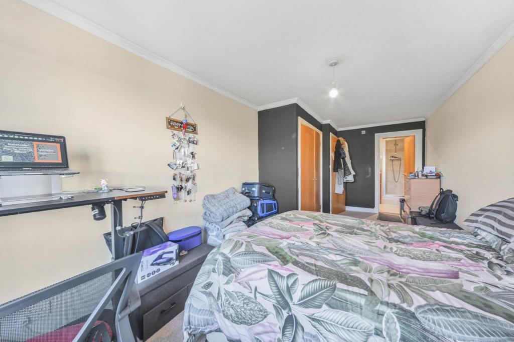 Two-Bedroom Apartment – Rotherhithe Street, Rotherhithe, SE16