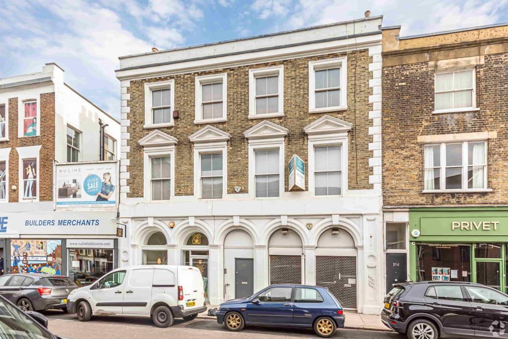 216 Kensington Park Road – Retail Unit – 943 sq ft – Kensington & Chelsea, London