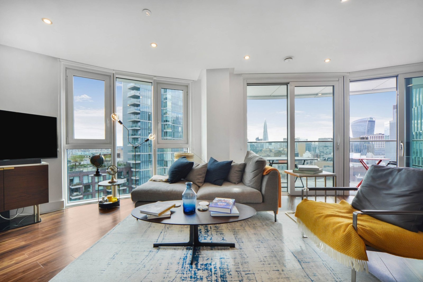 Altitude Point – 3 Bedroom Apartment for Sale – Aldgate, London E1