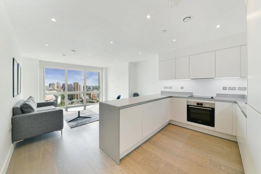 Royal Captain Court – 1 Bedroom Apartment for Sale – Blackwall Reach, E14