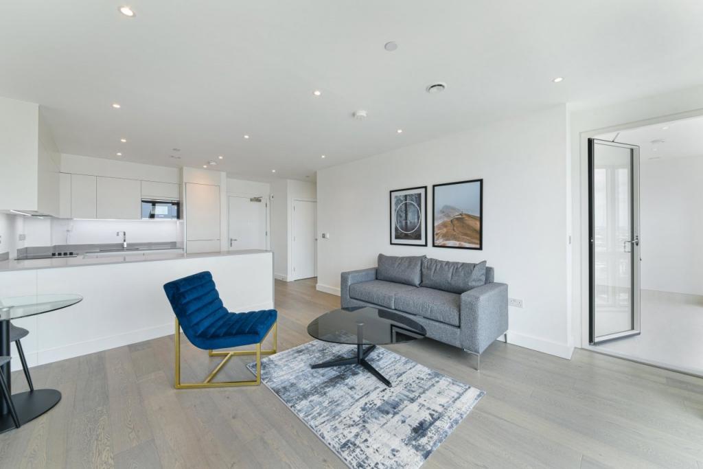 Royal Captain Court – 1 Bedroom Apartment for Sale – Blackwall Reach, E14