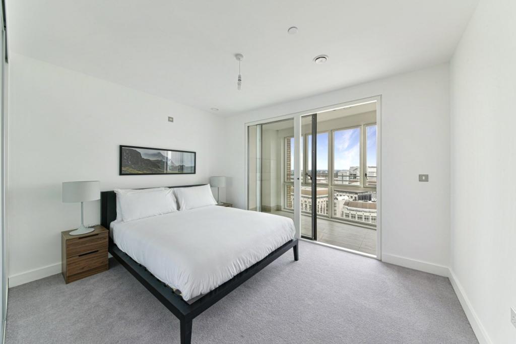 Royal Captain Court – 1 Bedroom Apartment for Sale – Blackwall Reach, E14