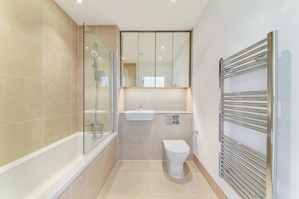 Royal Captain Court – 1 Bedroom Apartment for Sale – Blackwall Reach, E14