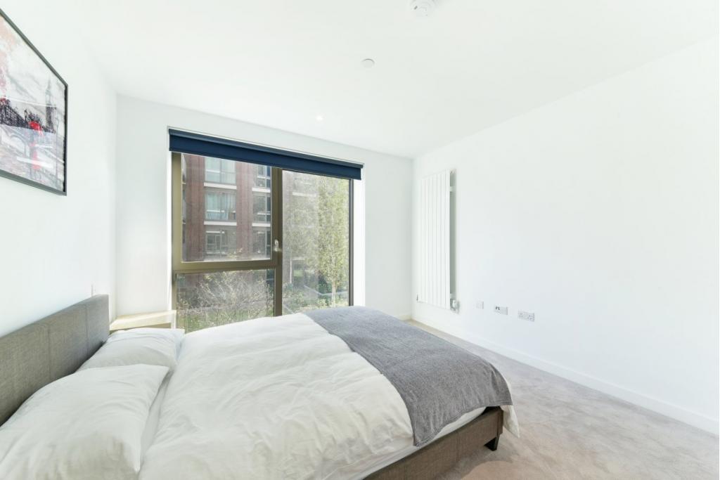 1 Bedroom Apartment for Sale – Shipwright Street, Docklands, London, E16