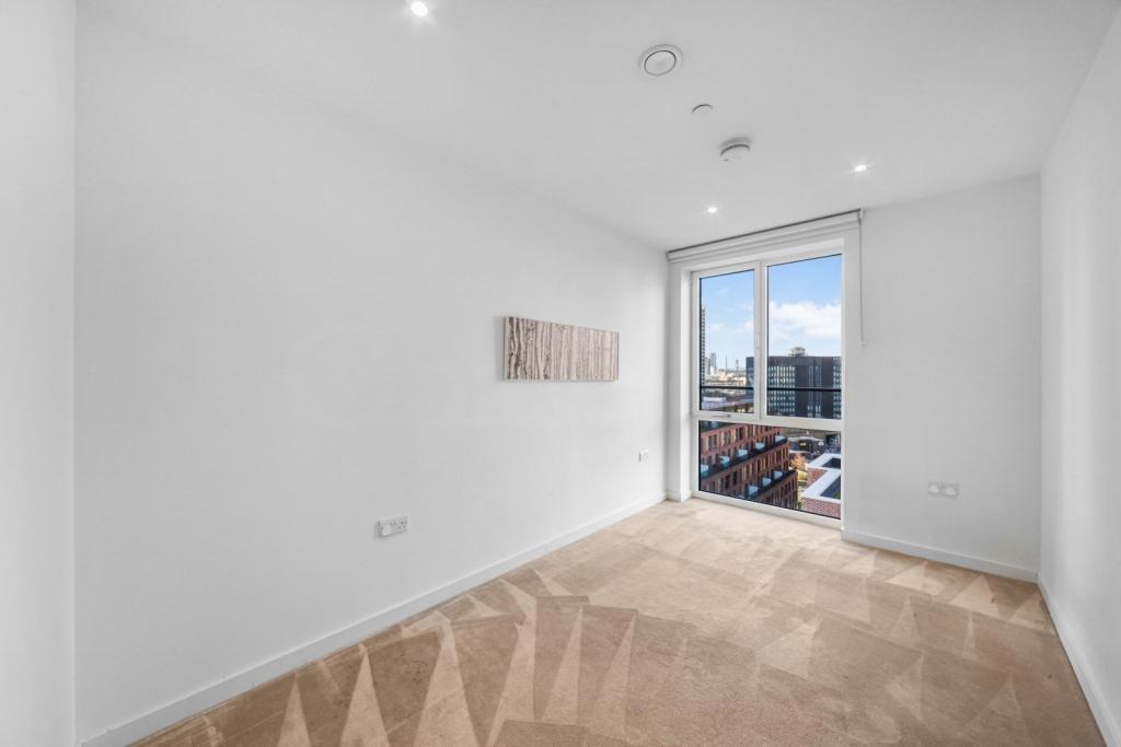 Sayer St, Elephant Park – 2 Bedroom Apartment – £705,000 – Elephant & Castle, London SE17