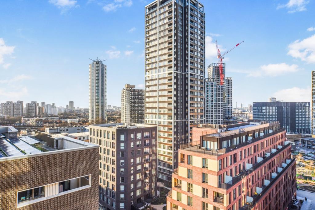 Sayer St, Elephant Park – 2 Bedroom Apartment – £705,000 – Elephant & Castle, London SE17