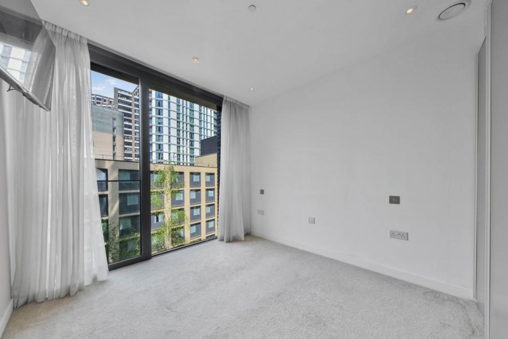 Goodman’s Fields – 2 Bedroom Apartment – £1,000,000 Guide Price – Aldgate, London E1
