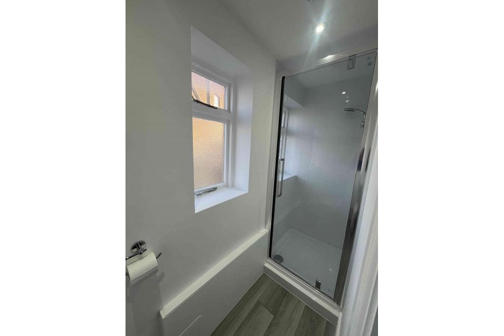 135 Notting Hill Gate – Office Space for Lease – 683 sq ft – Notting Hill, London W11