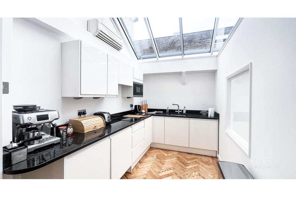 2 Olaf St – Office Unit for Lease – 1,822 sq ft – Notting Hill, London W11