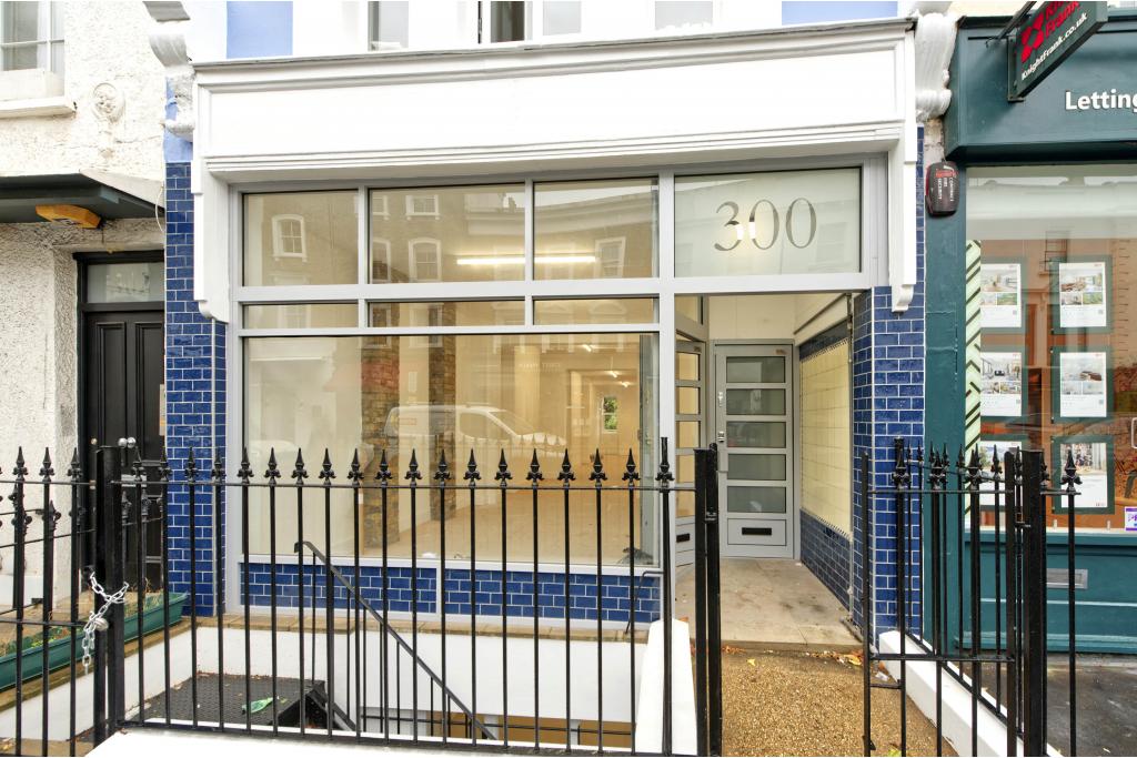 300 Westbourne Grove – Retail/Residential Unit for Lease – 1,762 sq ft – Notting Hill, London W11