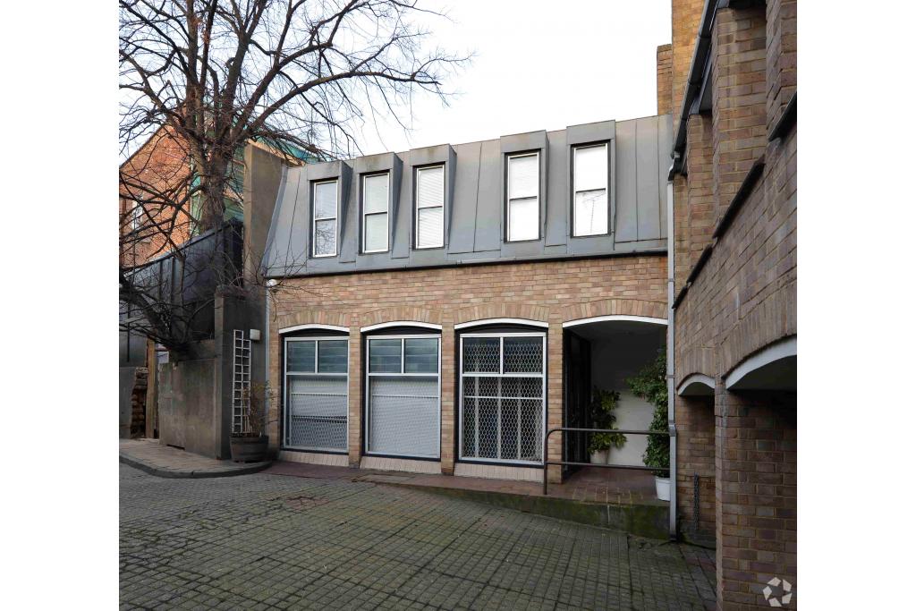 7 Rosehart Mews – Office Space for Lease – 2,529 sq ft – Notting Hill, London W11